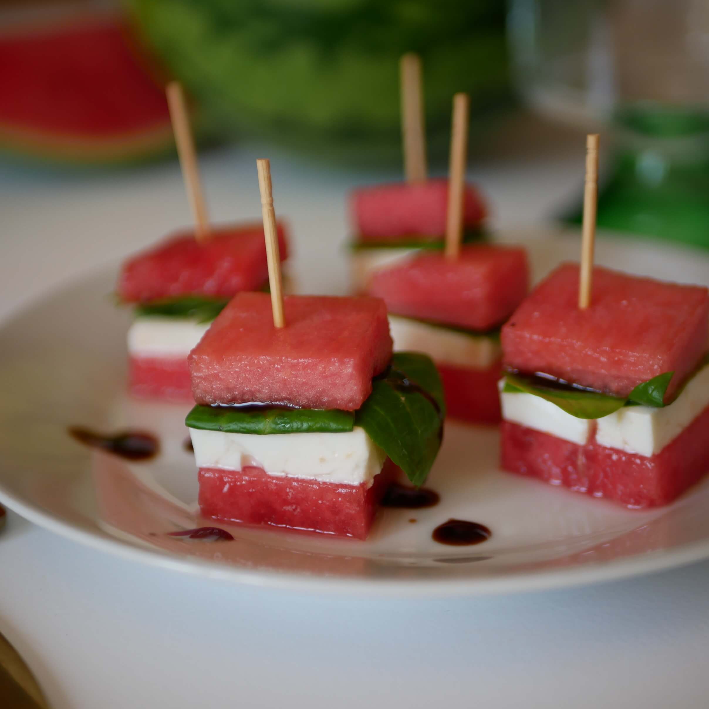 Apéro d'été facile : bouchées de pastèque et feta