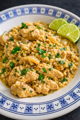 Poulet crémeux au lait de coco, céréales & lentilles